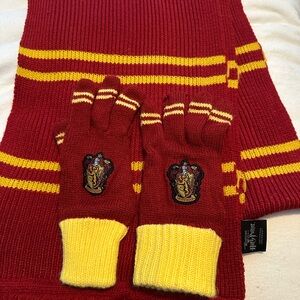 Warner Bros. Red and Yellow Gryffindor Scarf and Gloves Set